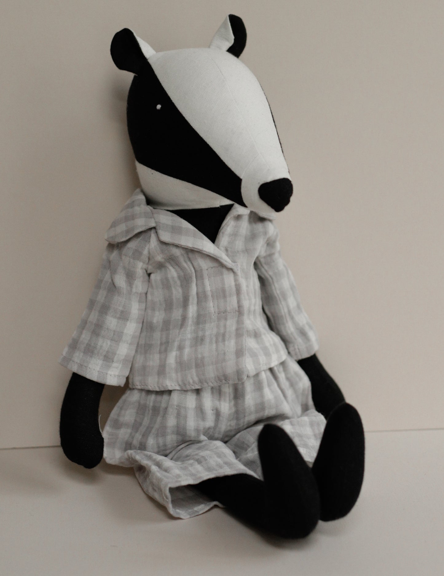 Badger toy 55 cm in muslin pyjama
