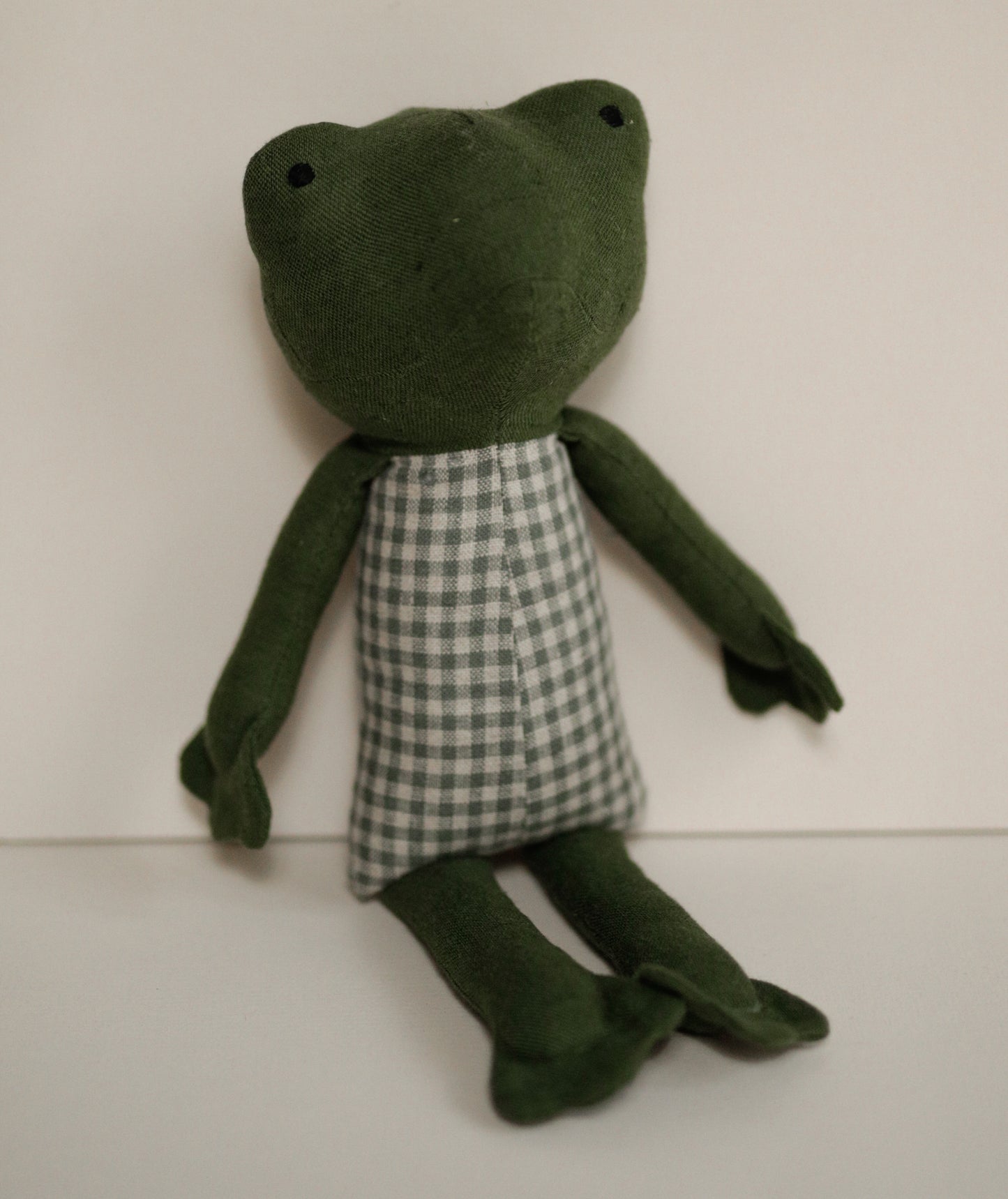 Frog 30 cm linen gingham body soft toy