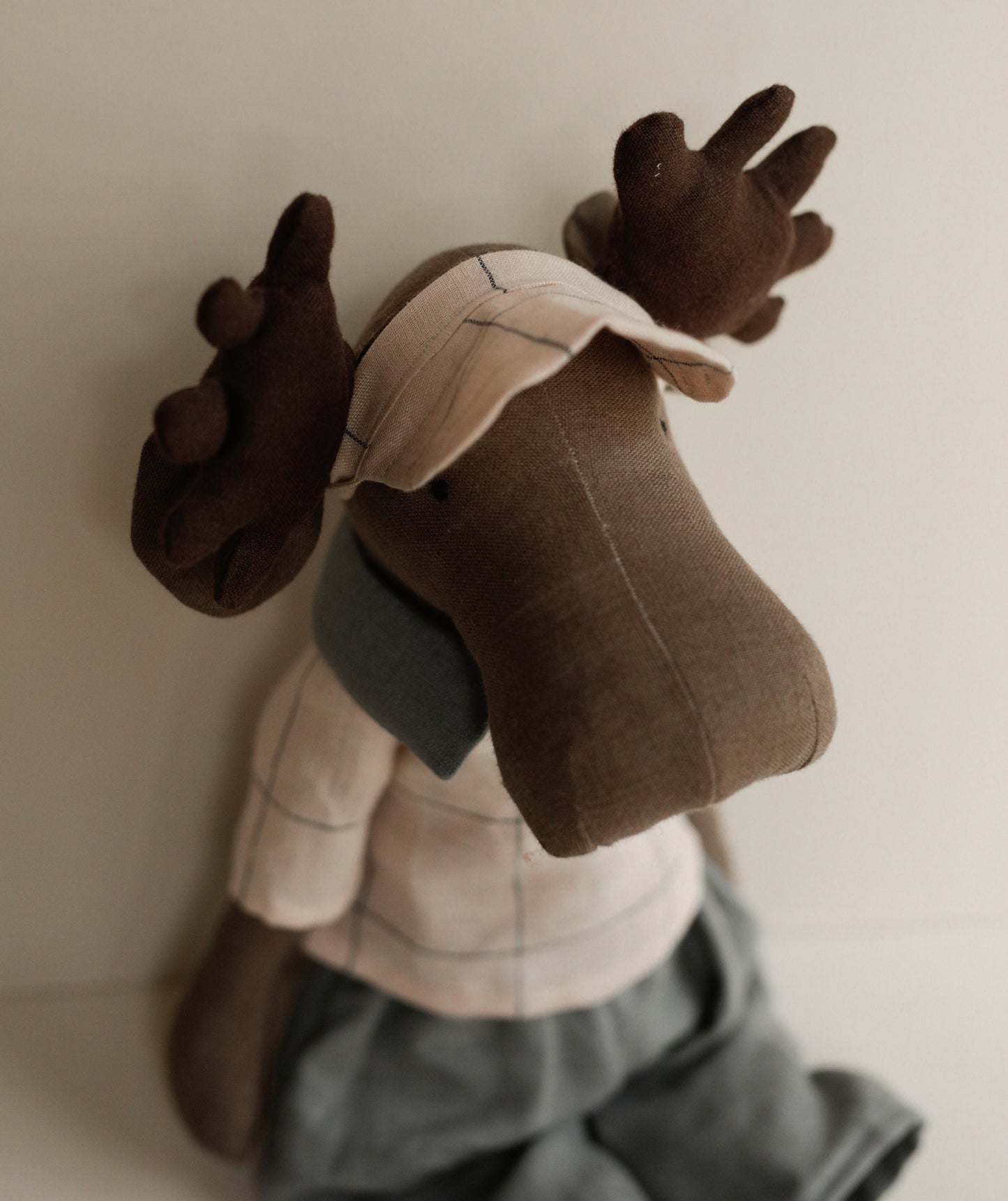 Display SAMPLE 55 cm Moose toy in tennis outfit