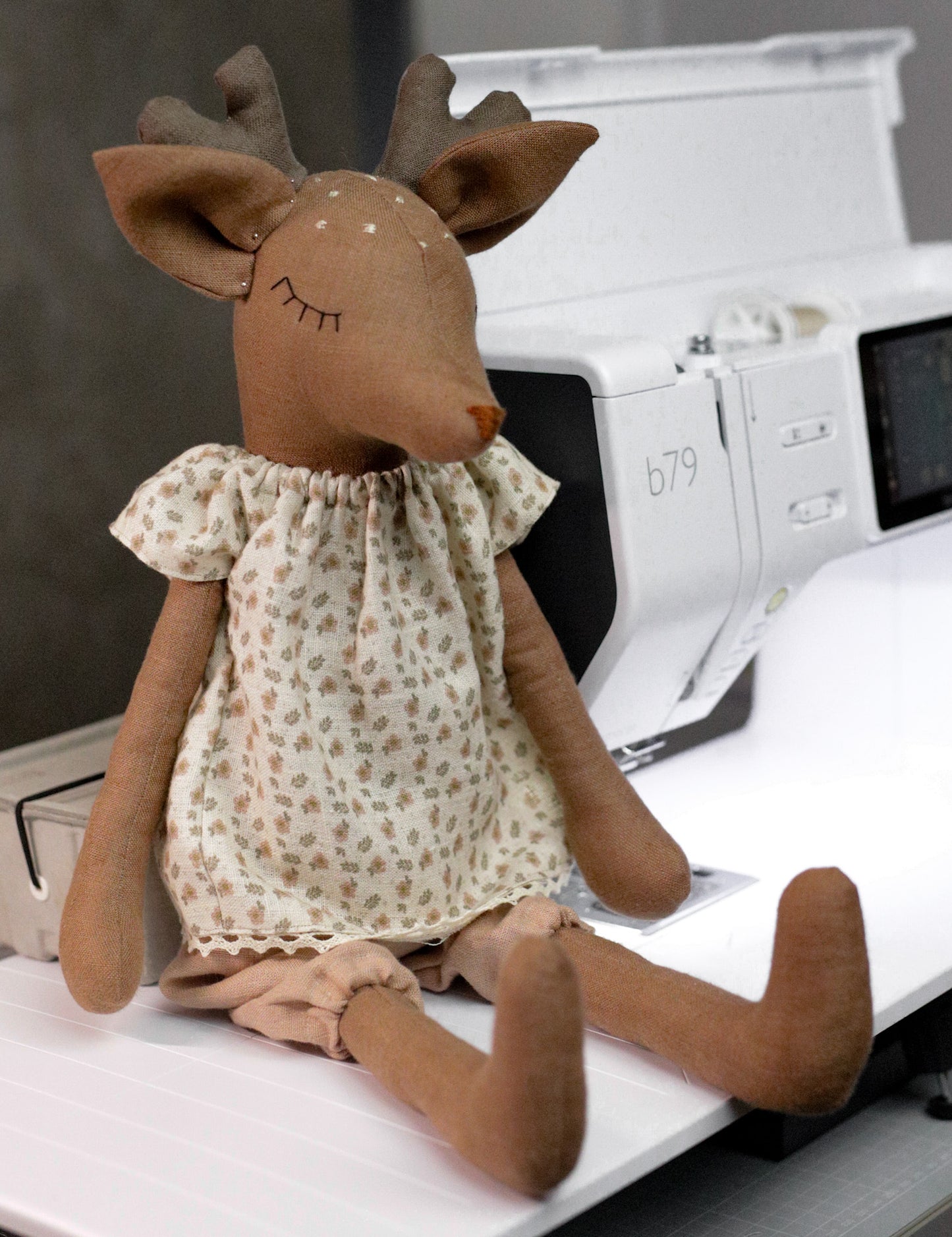 1667 Pink nude 100% Lithuanian linen softened fabric