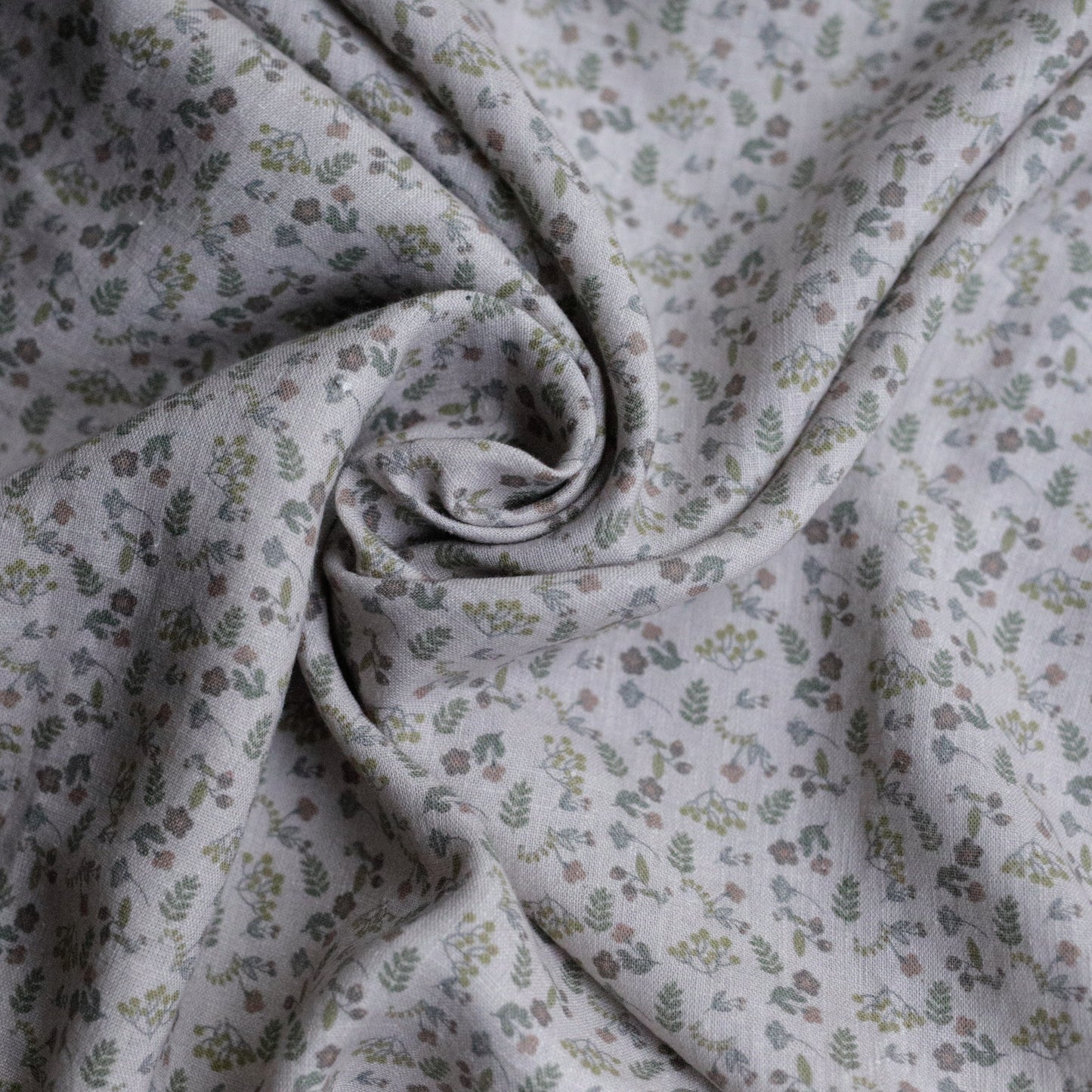 020 SECONDS/TESTS 100% linen fabric with flowers