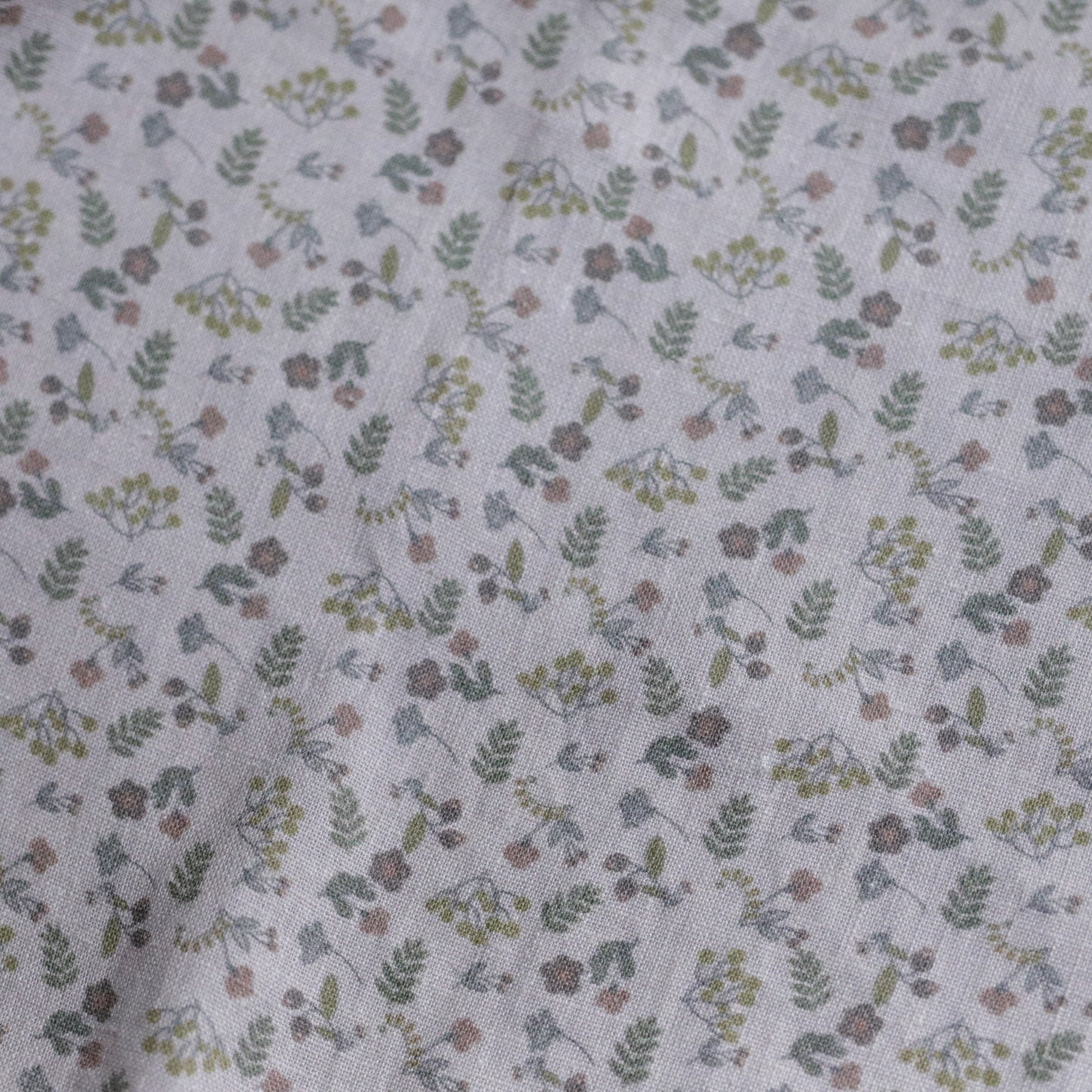 020 SECONDS/TESTS 100% linen fabric with flowers