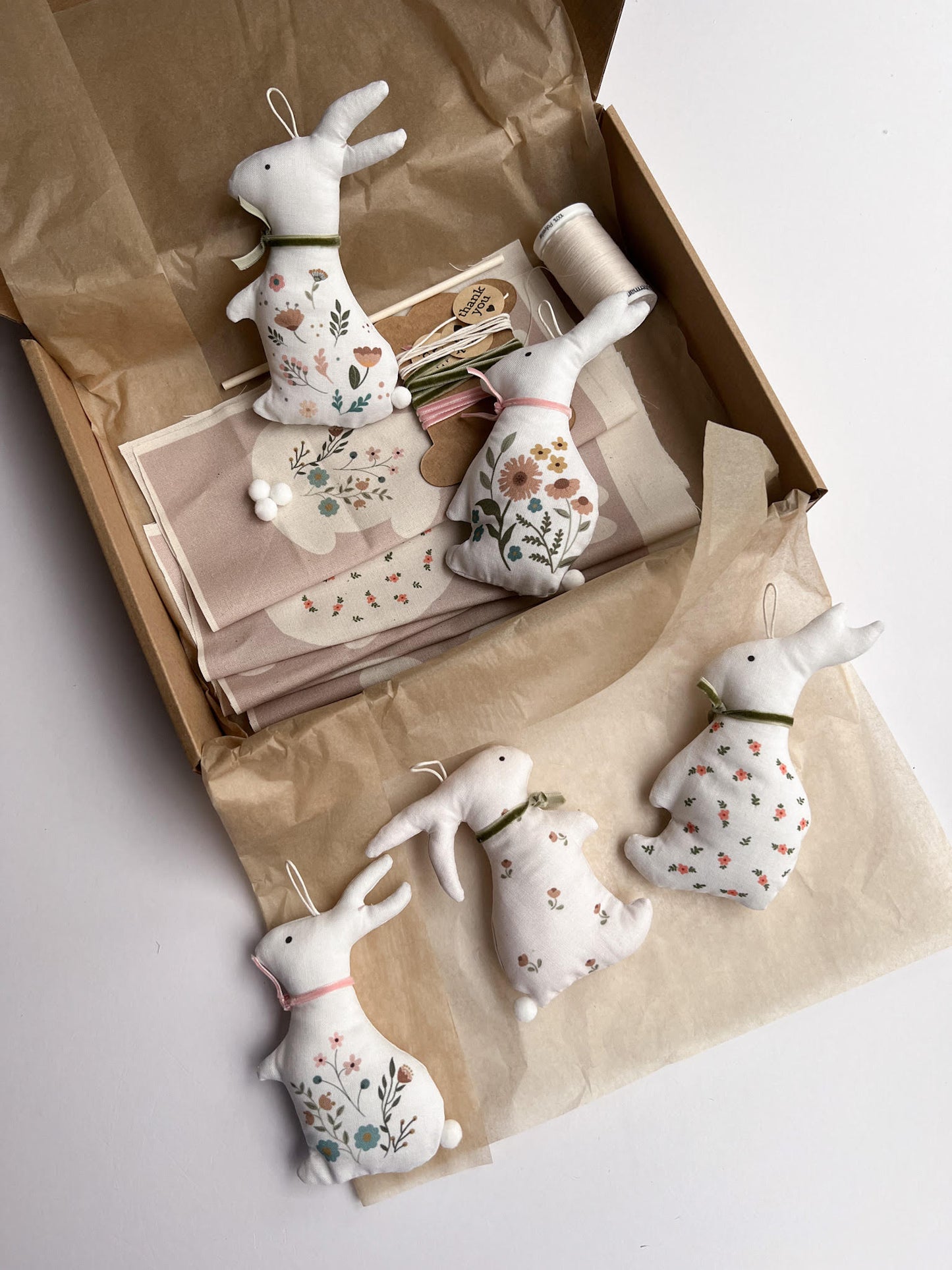 DIY 5 Easter bunnies sewing kit