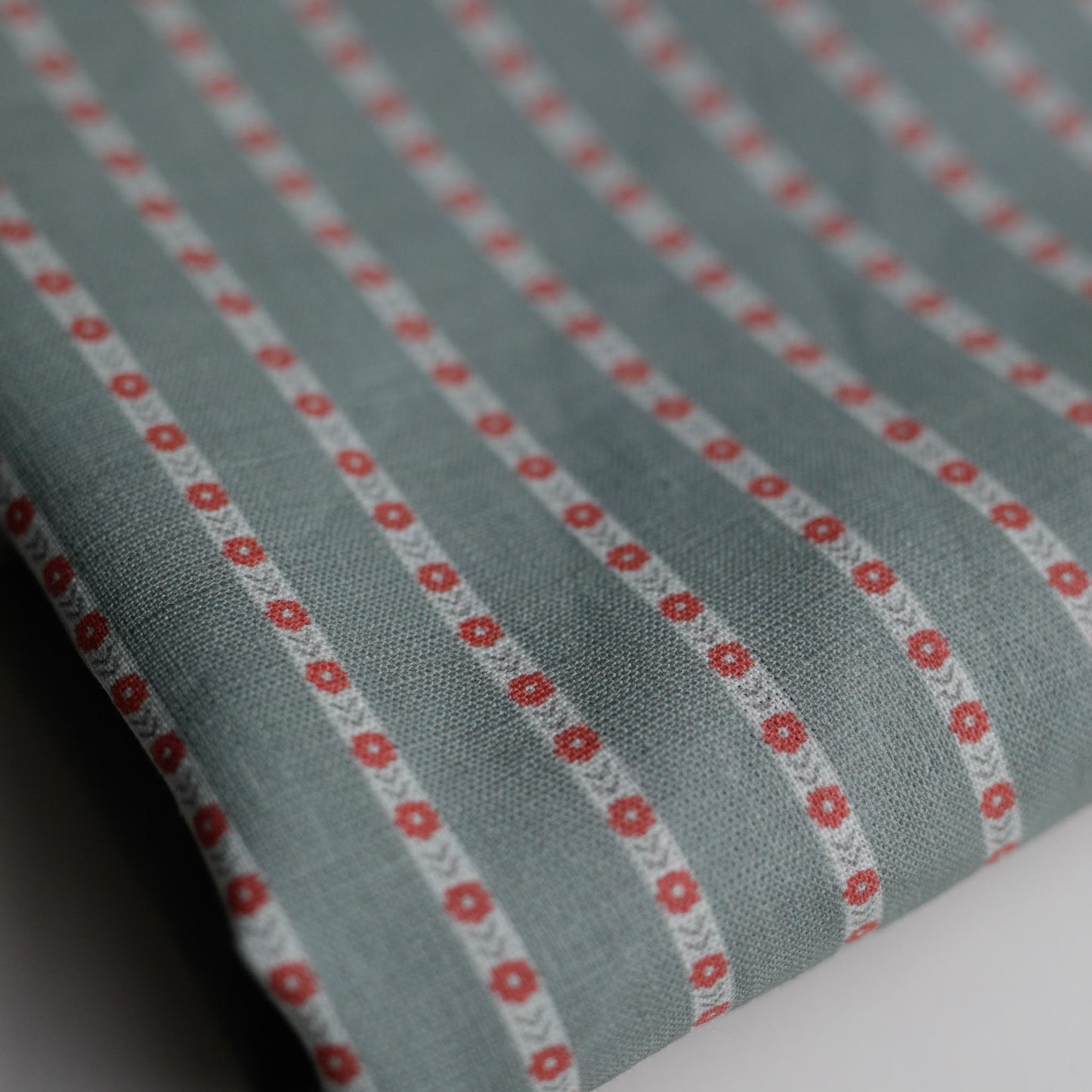016 Vintage floral stripes 100% soft linen fabric