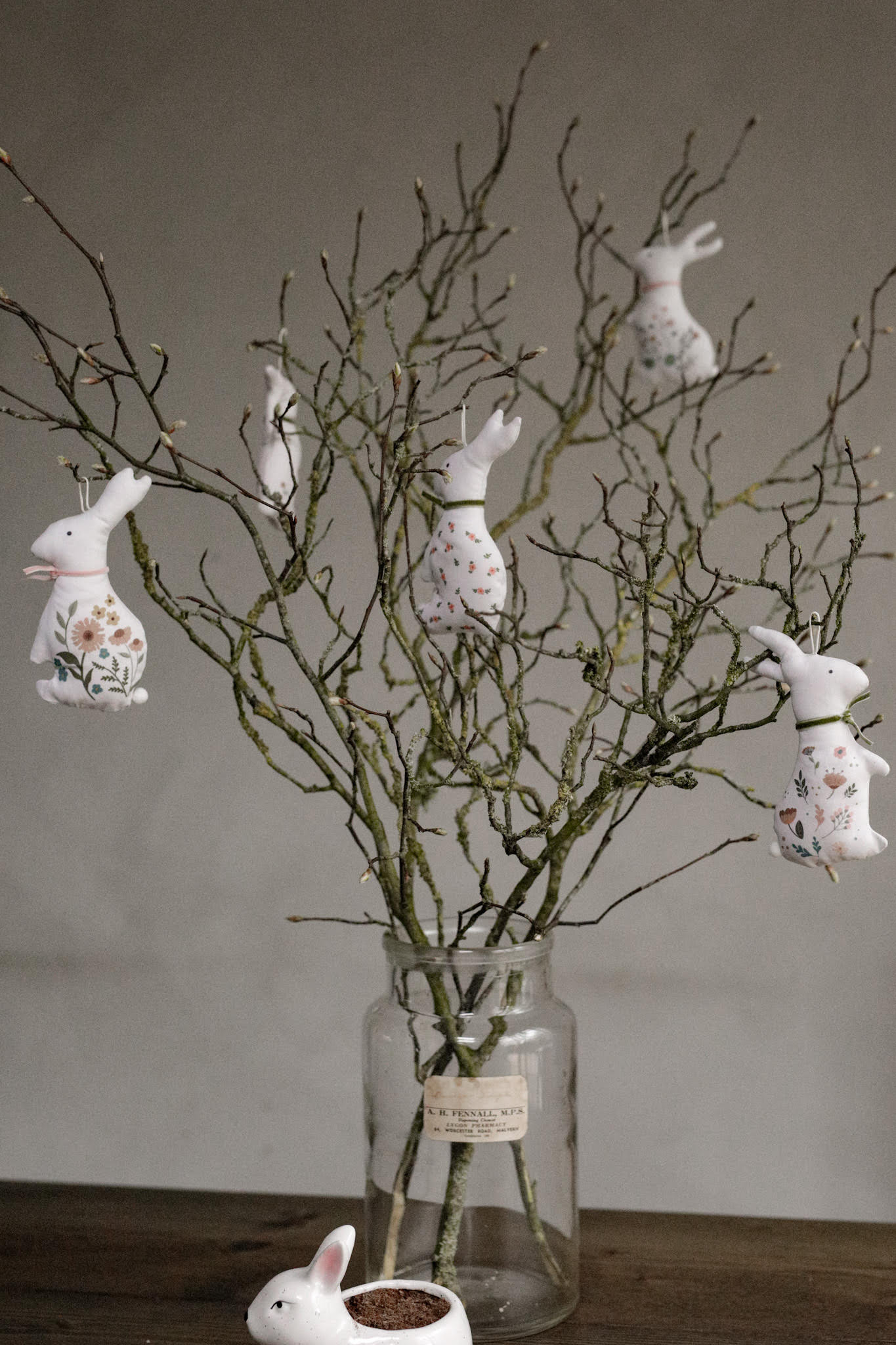 DIY 5 Easter bunnies sewing kit