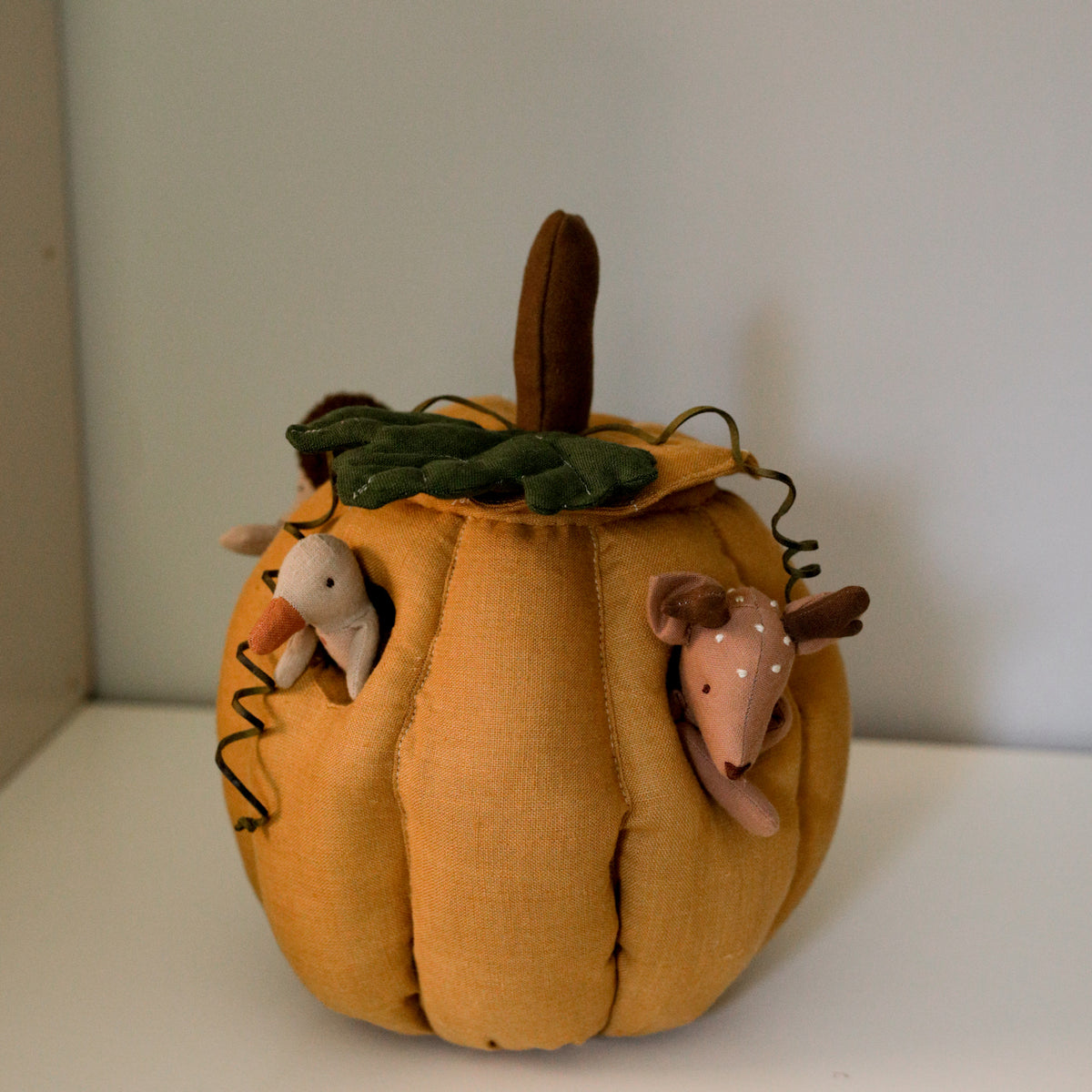 A Very Occupied Pumpkin — Sewing Pattern & Tutorial
