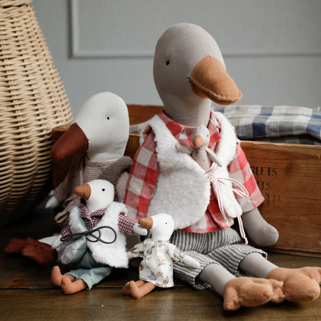 Mini Goose Sewing Pattern & Tutorial PDF – 18, 16, 13, 10 & 8 cm
