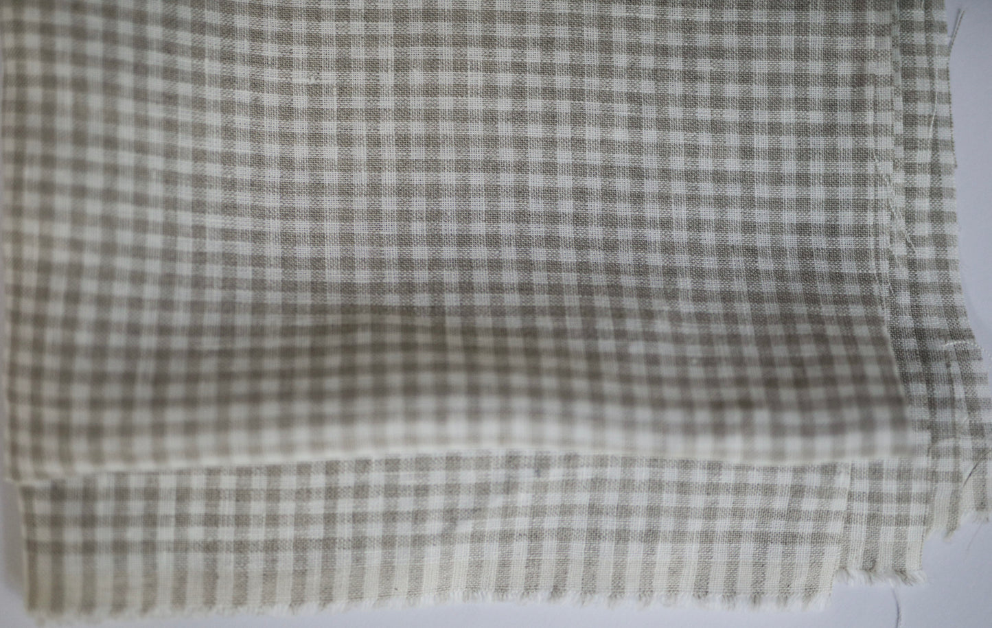 4 mm small check Light Beige gingham 100% linen fabric  LSC19N