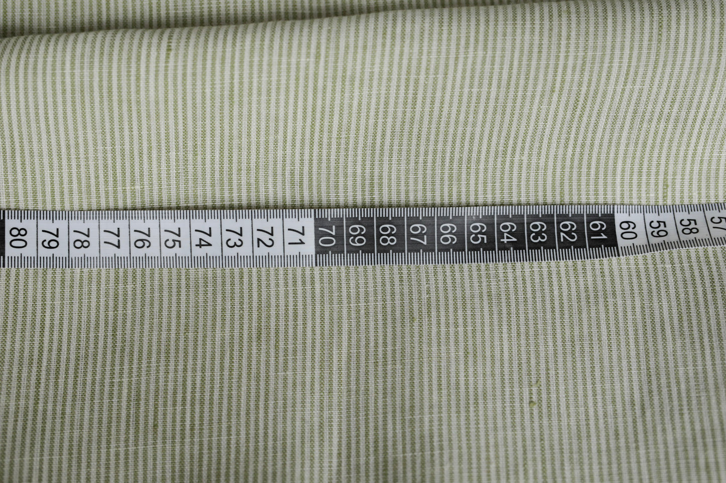 710/761 Light green small stripes (1 mm) 100% linen fabric