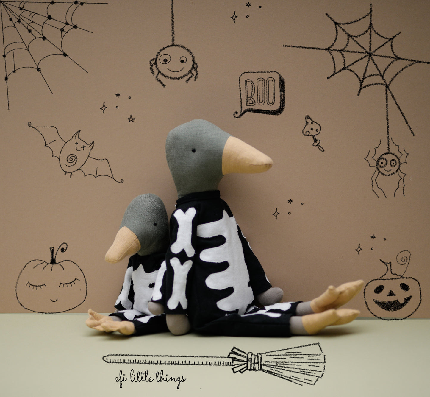 55 cm Duck making kit with printed pattern and digital tutorial
