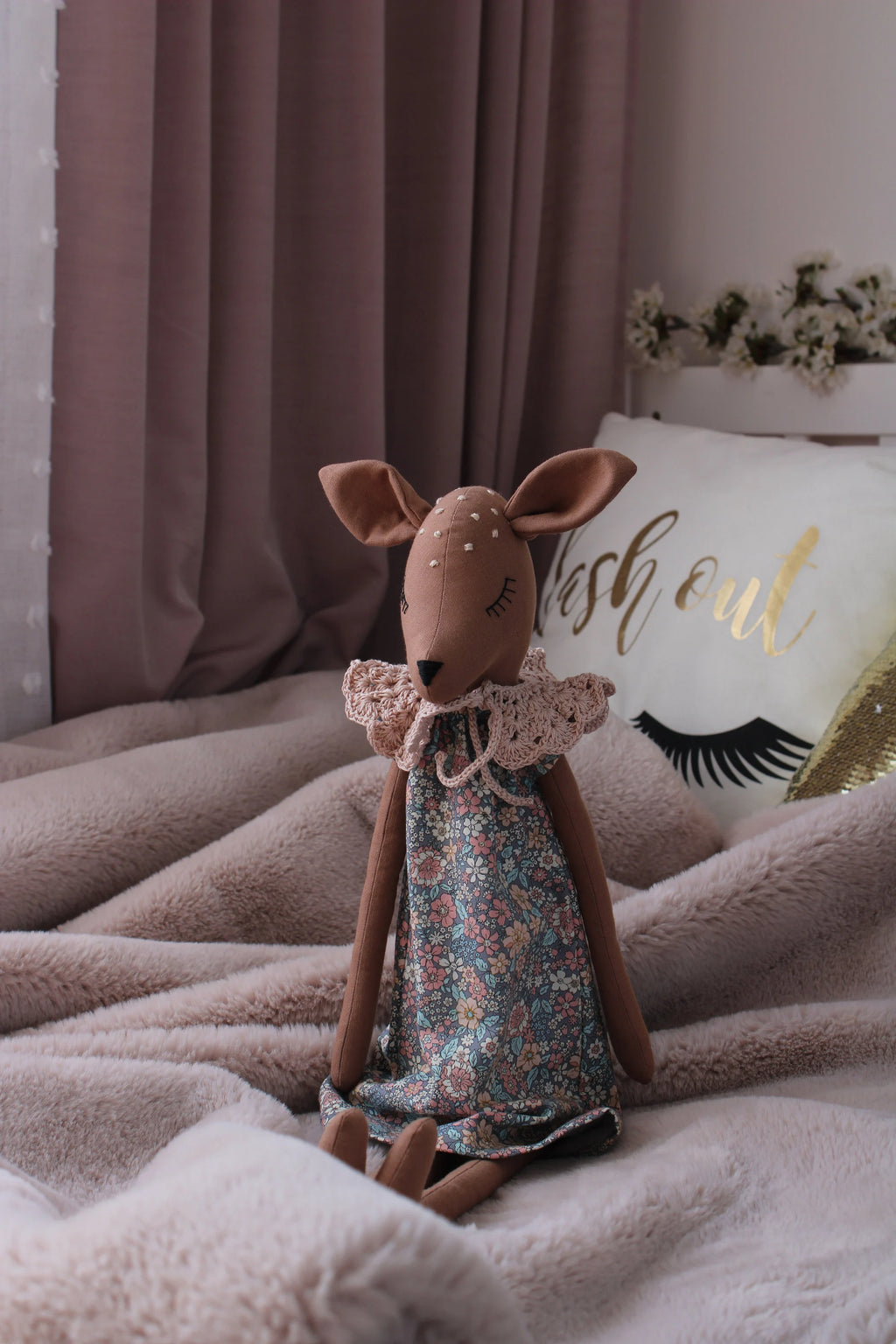 55 cm (22”) Fawn Deer Toy PDF Sewing Pattern and Tutorial