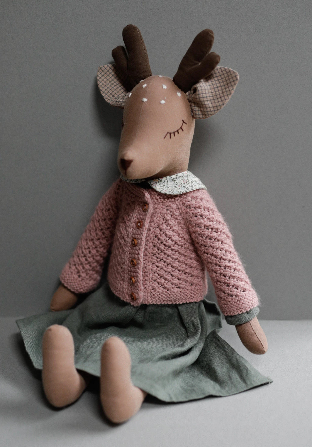 Knitted Cardigan Pattern PDF + Tutorial | Fits 55 cm EFI Friends Toys