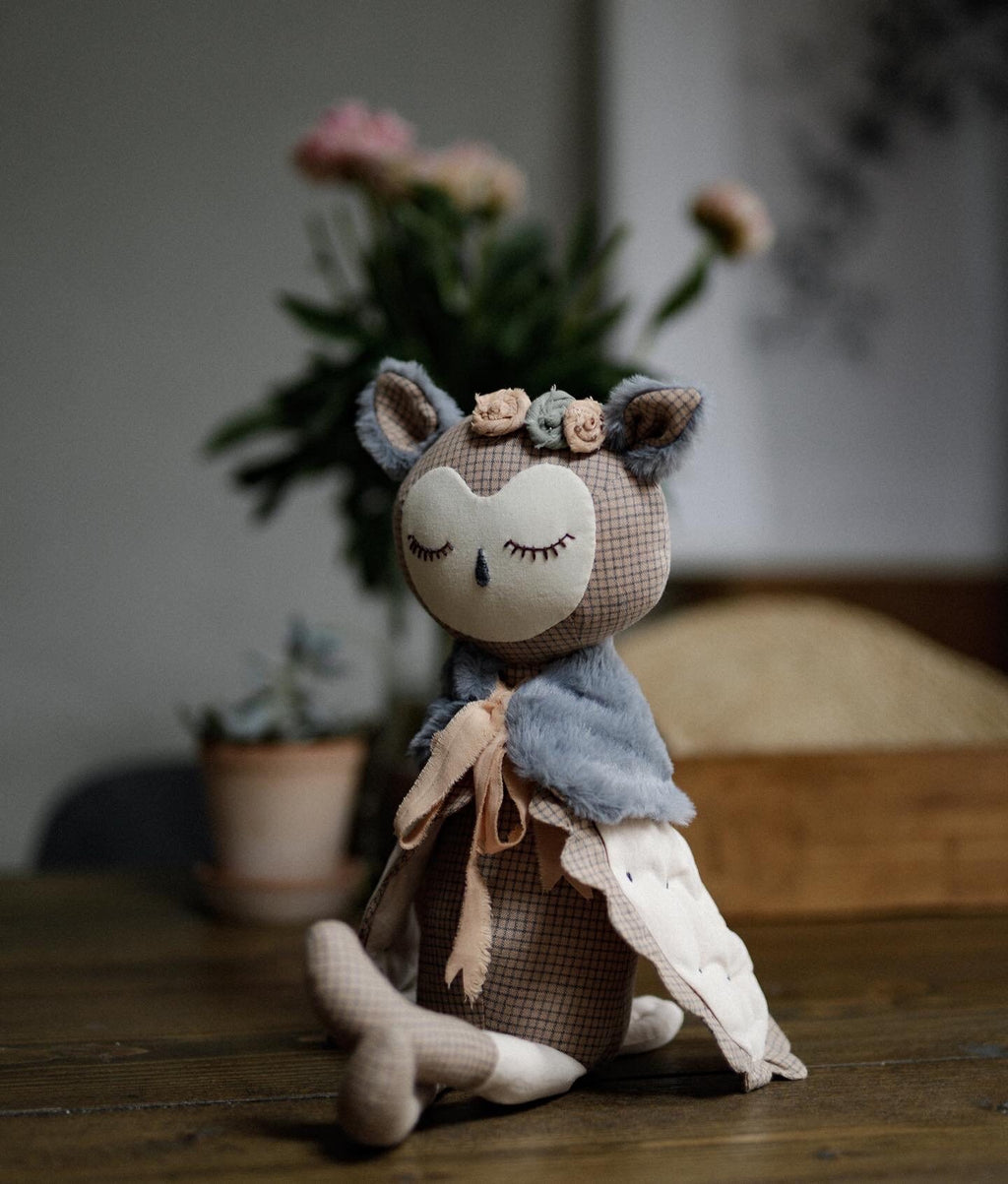 Miss Owl 41 cm Soft Toy – PDF Sewing Pattern & Tutorial + Outfit