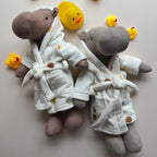 Bathrobe with Hood & Pockets for EFI Wetfoot Friends – PDF Sewing Pattern & Tutorial