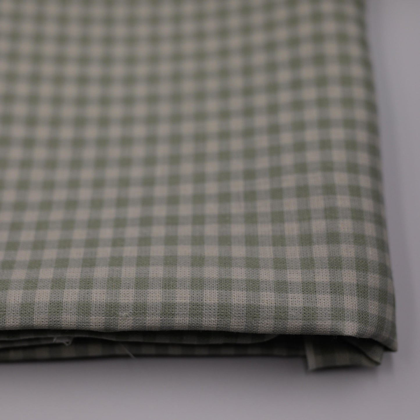 Mint gingham 0.5 cm 100% linen fabric 006