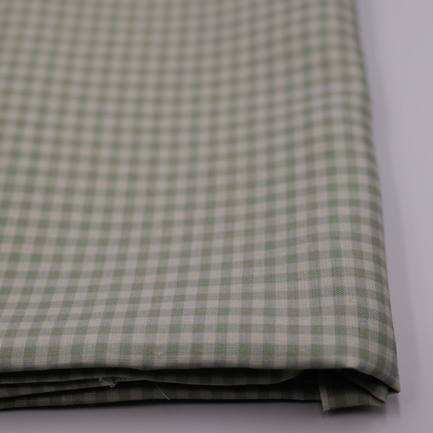Mint gingham 0.5 cm 100% linen fabric 006