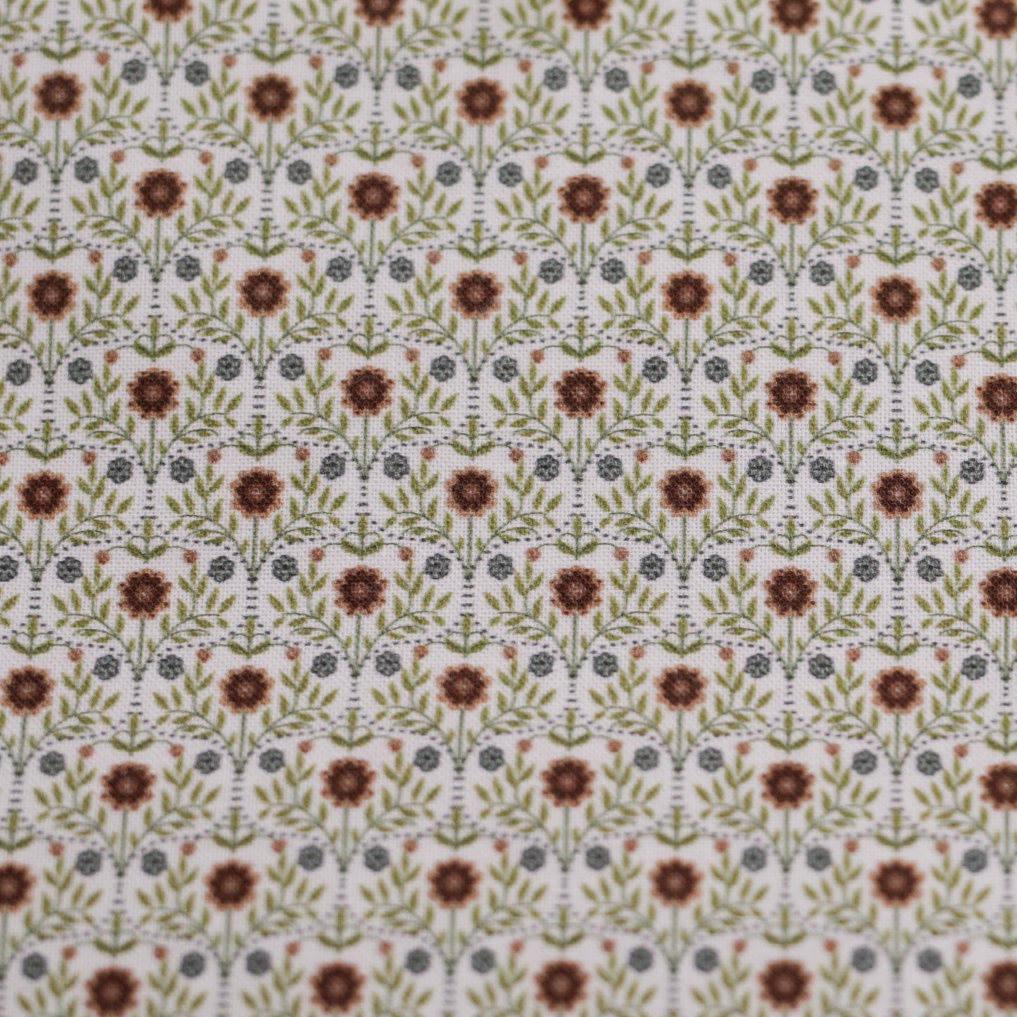 Designer's 100% cotton fabric "Floral ogee"
