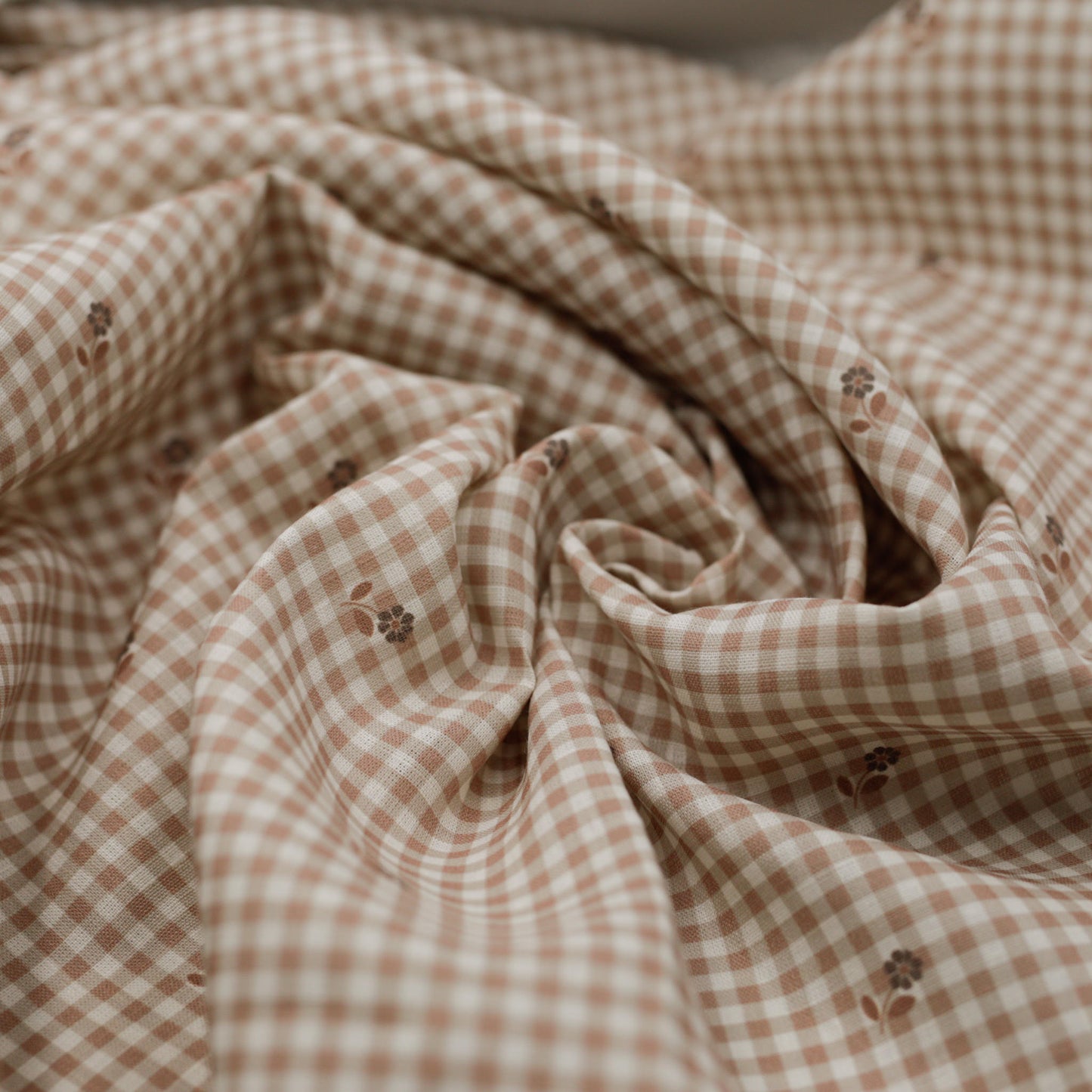 Gingham and flowers 100% linen fabric