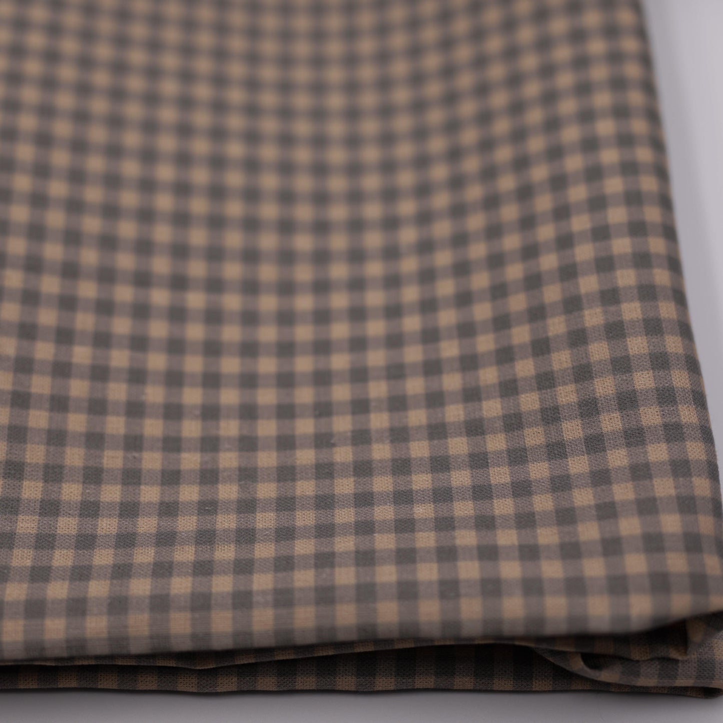 Taupe gingham 0.5 cm 100% linen fabric 005
